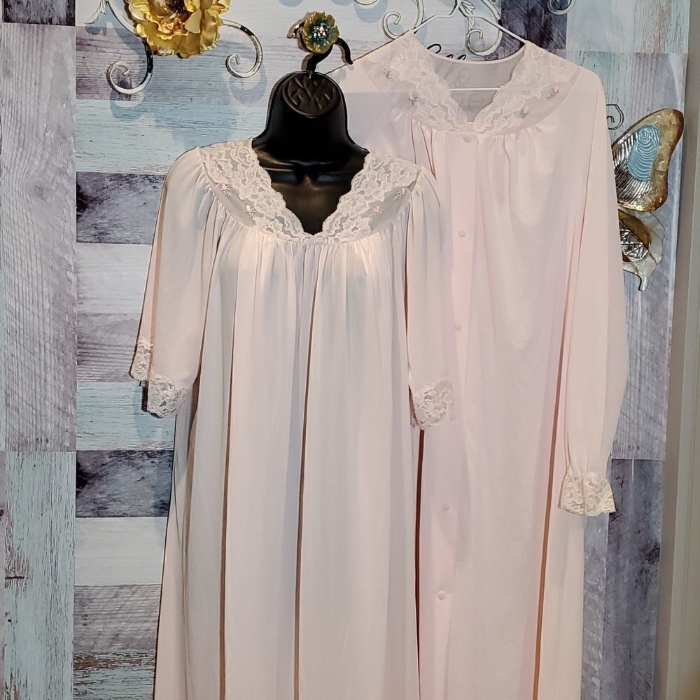 Shadowline Vintage Sz S 2pc Pink Nylon Lace Trim Matching Gown & Robe Peignoir